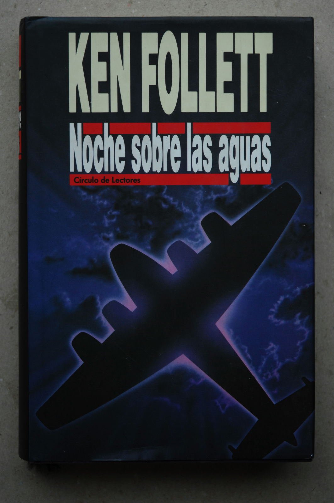 Noche sobre las aguas